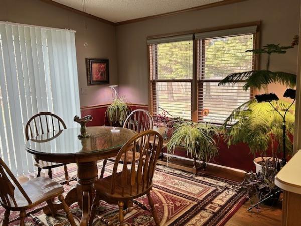 1993 Victorian MI0025330358 Mobile Home