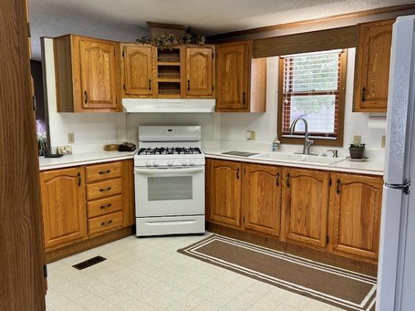 1993 Victorian MI0025330358 Mobile Home