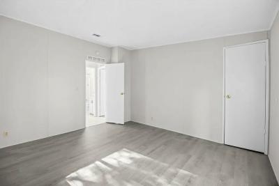 Photo 2 of 10 of home located at 8221 Cinnamon Court Port St Lucie, FL 34952