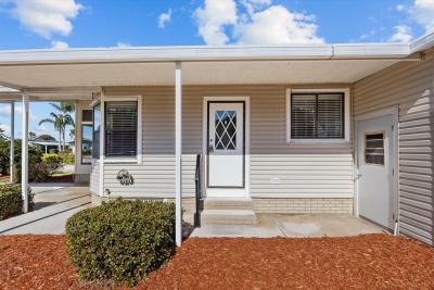 Photo 4 of 14 of home located at 8530 Leadtree Port St Lucie, FL 34952
