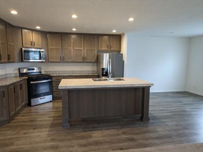 Photo 4 of 6 of home located at 477 Harrison Dr Davison, MI 48423