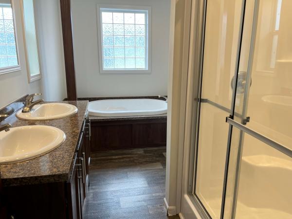 2019 CHAMPION DE-CSM2856 Mobile Home