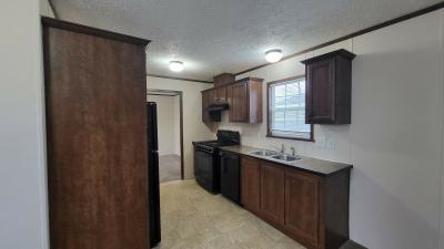 Photo 3 of 8 of home located at 6060 Lake Drive Site #092 Ypsilanti, MI 48197