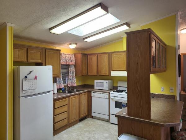 2000 Highland N/A Mobile Home