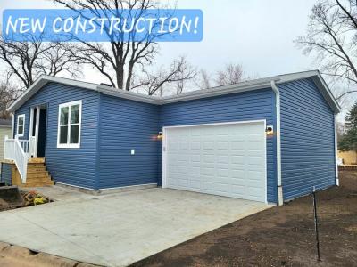 Mobile Home at 221 Little Peninsula Elgin, IL 60123