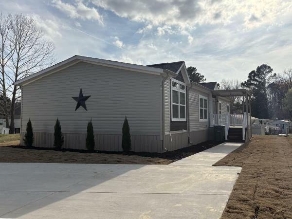 Photo 1 of 2 of home located at 4075 Gibbs Parkway Memphis, TN 38128