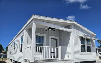 Photo 2 of 15 of home located at 1998 Douglas Lane Lot 284 Tarpon Springs, FL 34689