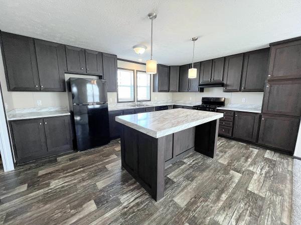 2021 Clayton Homes Inc Pulse Mobile Home