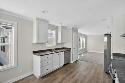 Photo 4 of 22 of home located at 250 Nelle Avenue # 18 Panama City, FL 32404