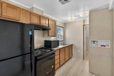 Photo 4 of 16 of home located at 420 N. Kimbrel Ave 33 Panama City, FL 32404