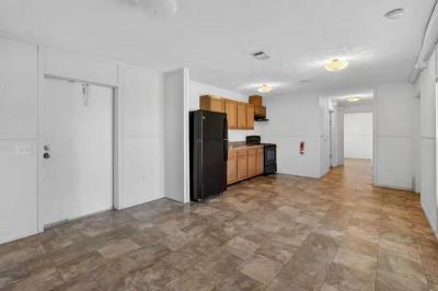 Photo 4 of 15 of home located at 250 Nelle Avenue # 28 Panama City, FL 32404