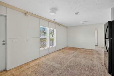 Photo 5 of 15 of home located at 250 Nelle Avenue # 19.5 Panama City, FL 32404