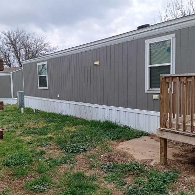 Photo 4 of 14 of home located at 2501 Martin Luther King Dr #710 San Angelo, TX 76903