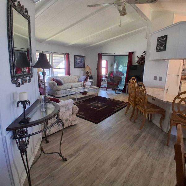 1985 Palm Harbor Mobile Home