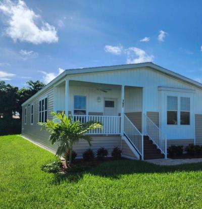 Mobile Home at 162 Elmwood Lane Naples, FL 34112