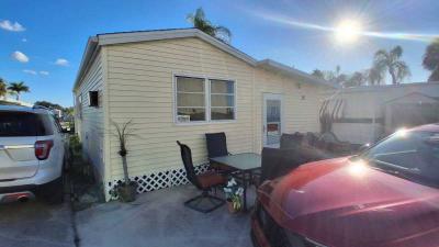 Mobile Home at 100 Barefoot William Rd. Naples, FL 34113
