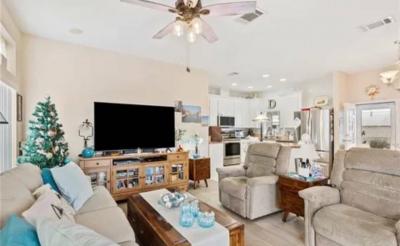 Photo 3 of 8 of home located at 601 Sunrise Naples, FL 34110