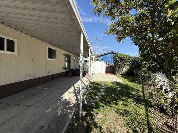 1989 Skyline 4608 Mobile Home