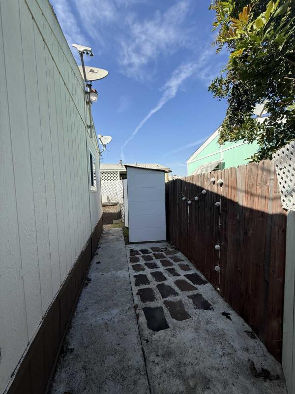 1989 Skyline 4608 Mobile Home