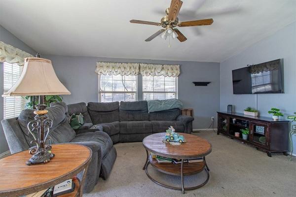 2005 Palm Harbor Manufactured Home