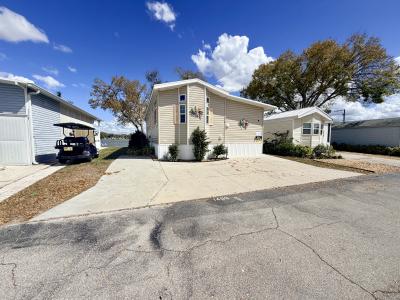 Photo 4 of 15 of home located at 7125 Fruitville Rd. Sarasota, FL 34240