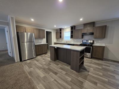 Photo 3 of 10 of home located at 782 Thomas J Drive Flint, MI 48506