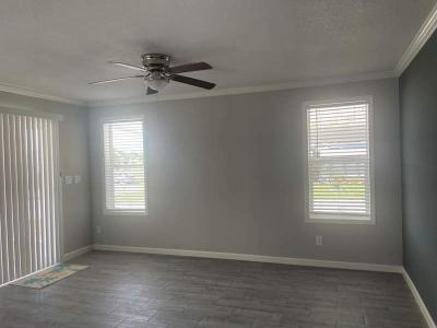 Photo 4 of 21 of home located at 113 Sundbird Square. Lot #065 Sebring, FL 33872