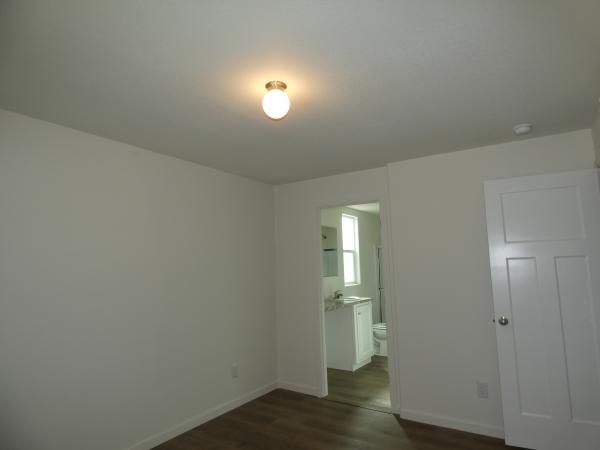 2025 Champion SRE2844PC Mobile Home
