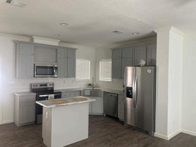 Photo 3 of 24 of home located at 205 Sunbird Square Lot #069 Sebring, FL 33872