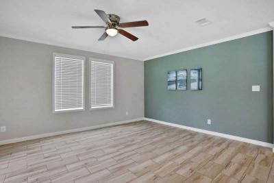 Photo 3 of 33 of home located at 119 Sunbird Square Lot #066 Sebring, FL 33872