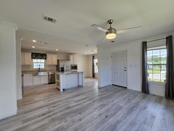 2023 Champion SIG3482C Mobile Home