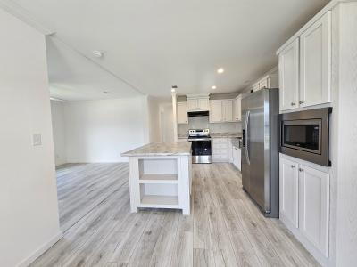 Photo 4 of 15 of home located at 212 Belleza Blvd Edgewater, FL 32141