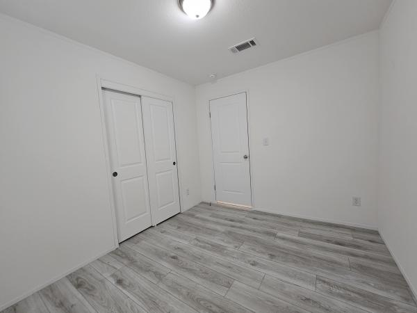 2023 Champion SIG3482C Mobile Home