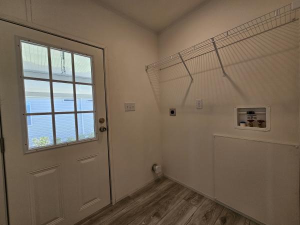 2023 Champion SIG3482C Mobile Home