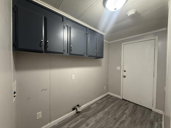 1985 Kevin Gerring Inc Colony Villa Mobile Home