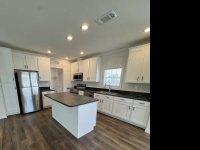 Photo 5 of 10 of home located at 900 Broken Feather Trl 47 Pflugerville, TX 78660