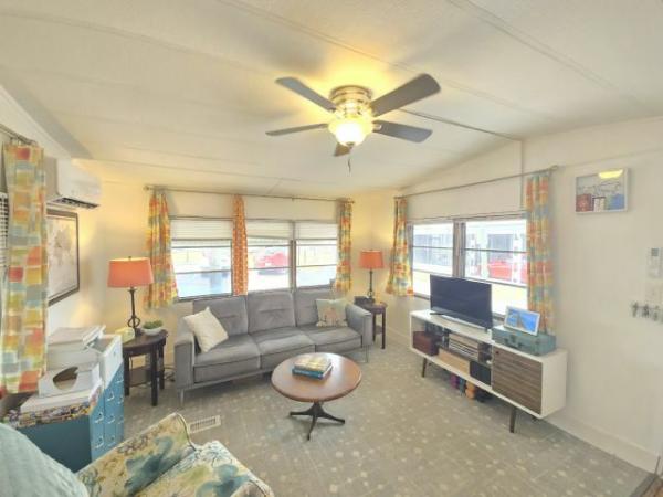 1968 PARK HS Manufactured Home