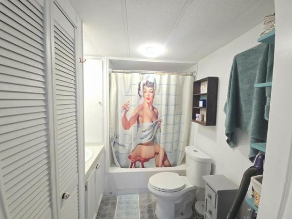 1968 PARK HS Manufactured Home