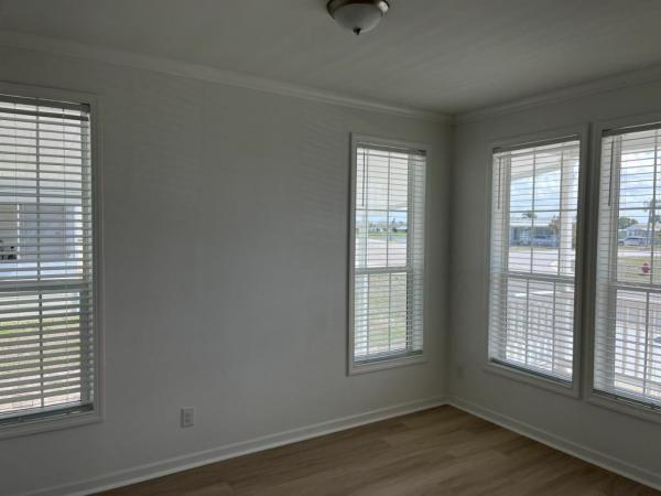 2026 Skyline - Ocala Bayshore w/ Rear Porch Mobile Home