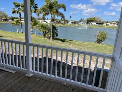 Photo 5 of 20 of home located at 7608 Lakeshore Drive Ellenton, FL 34222