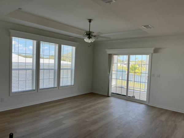 2026 Skyline - Ocala Bayshore w/ Rear Porch Mobile Home