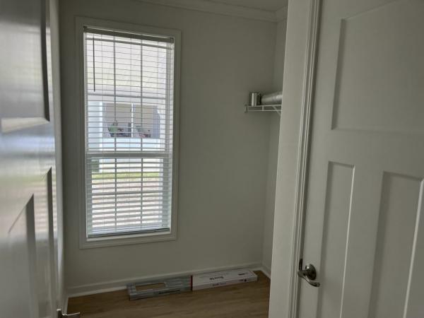 2026 Skyline - Ocala Bayshore w/ Rear Porch Mobile Home