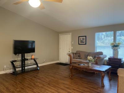 Photo 2 of 11 of home located at 46041 Road 415 Lot # 159 Coarsegold, CA 93614