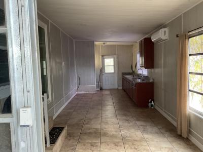 Photo 5 of 11 of home located at 15437 Lakeshore Villa Drive Tampa, FL 33613