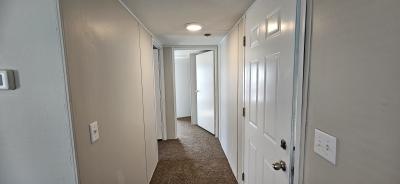 Photo 4 of 7 of home located at 722 Cour Ville Warren, MI 48091