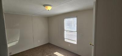 Photo 5 of 7 of home located at 722 Cour Ville Warren, MI 48091