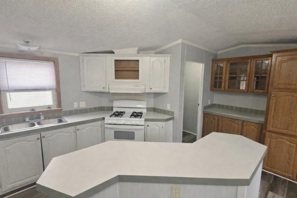 2002 Cavalier Homes Mobile Home For Sale