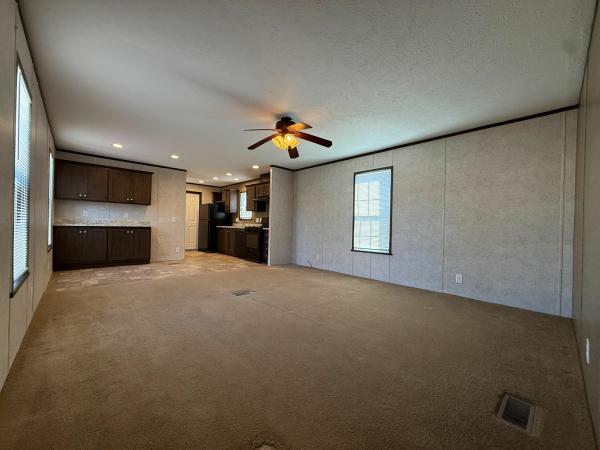 2017 Redman Advantage 11  Home