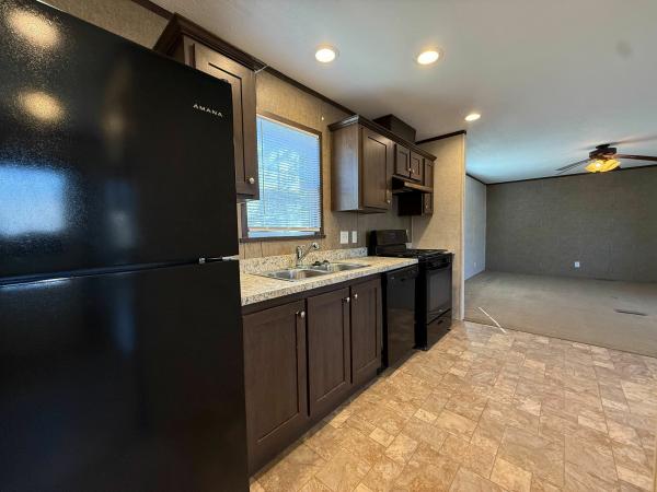 2017 Redman Advantage 11  Home