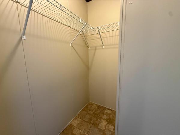 2017 Redman Advantage 11  Home